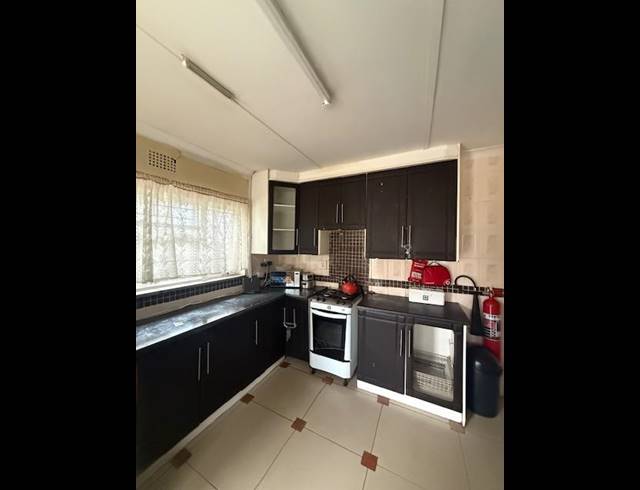 10 BEDROOM FREESTANDING FOR SALE IN HEIDELBERG EXT 5